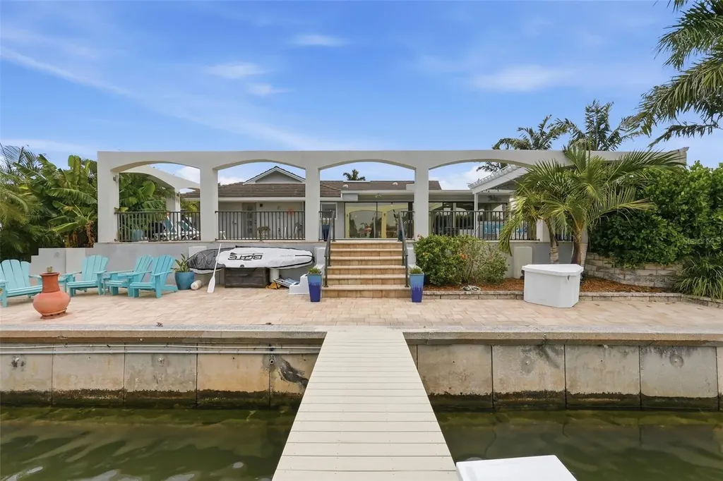 4424 45th Street S St Petersburg FL 33711