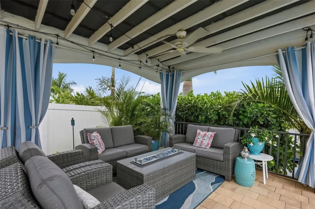 4424 45th Street S St Petersburg FL 33711