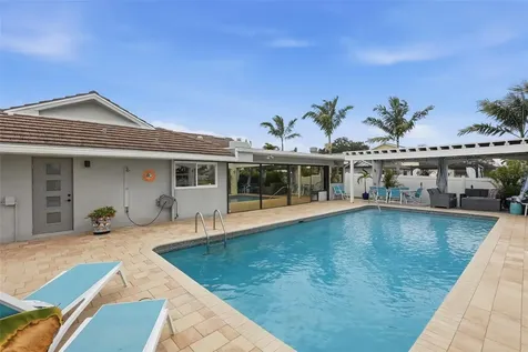 4424 45th Street S St Petersburg FL 33711