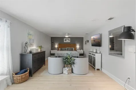 4424 45th Street S St Petersburg FL 33711