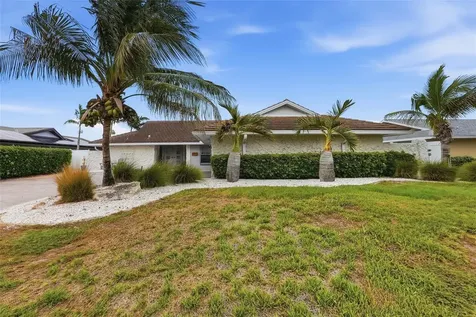 4424 45th Street S St Petersburg FL 33711
