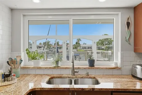 4424 45th Street S St Petersburg FL 33711