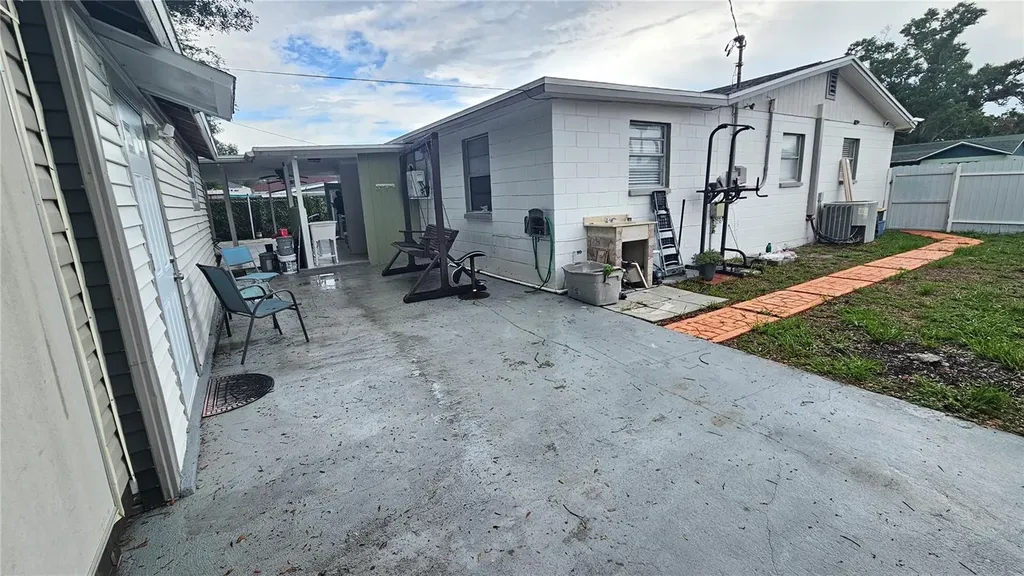 3502 Libby Loop Tampa FL 33619