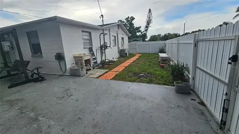 3502 Libby Loop Tampa FL 33619