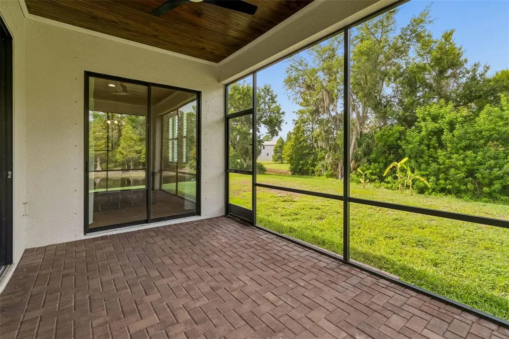 7872 Marsh Pointe Drive Tampa FL 33635