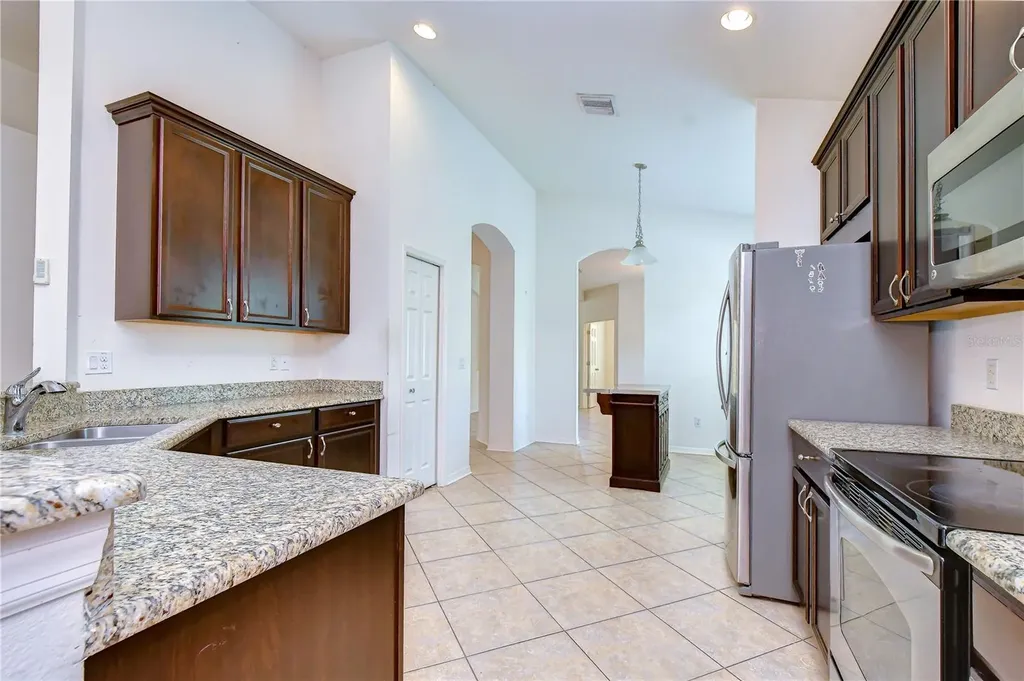 8443 White Poplar Drive Riverview FL 33578