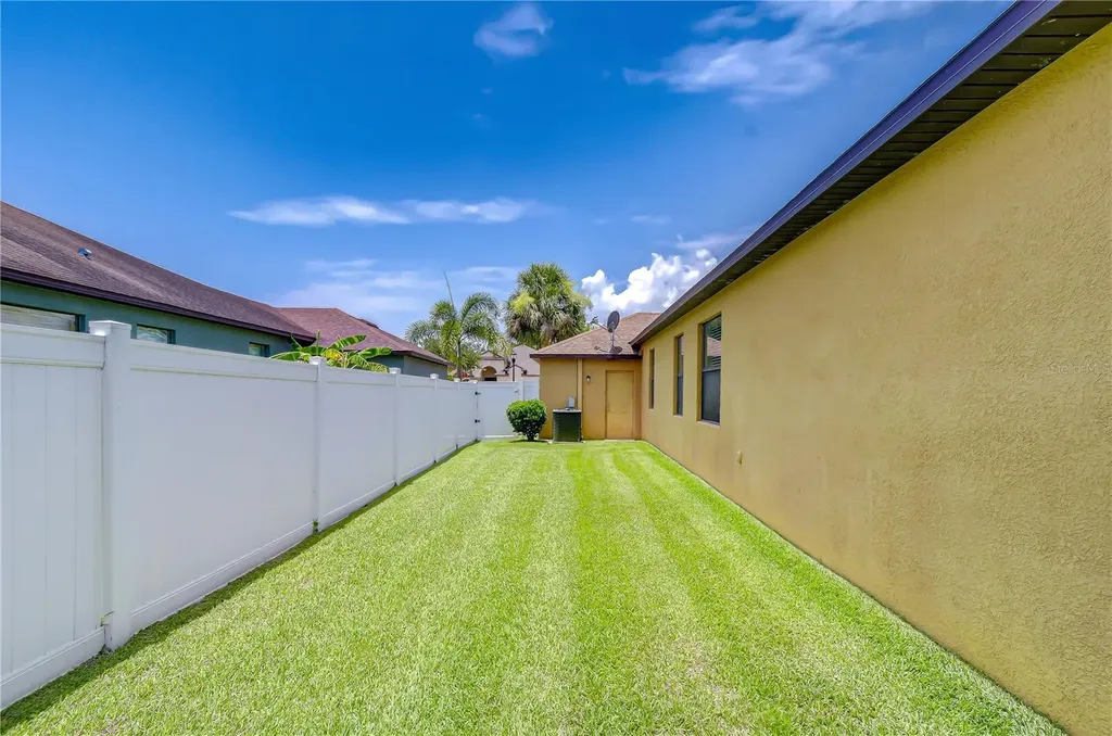 8443 White Poplar Drive Riverview FL 33578