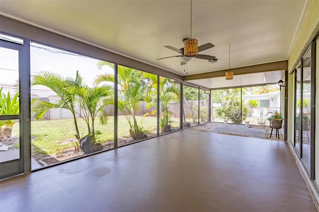 4005 17th Avenue W Bradenton FL 34205