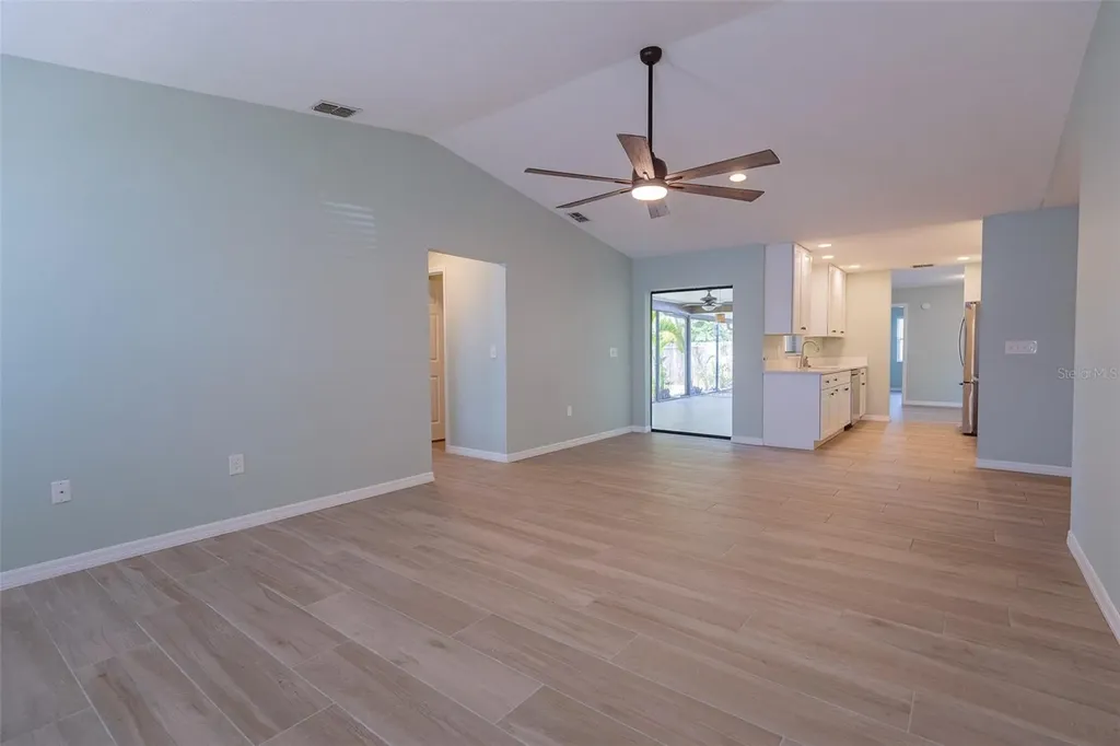 4005 17th Avenue W Bradenton FL 34205
