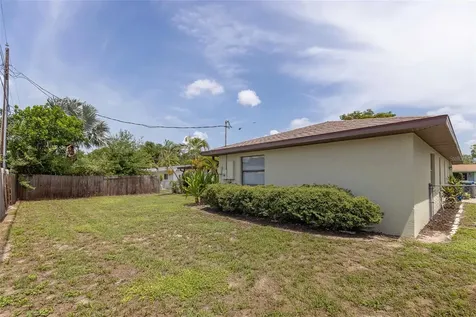 4005 17th Avenue W Bradenton FL 34205