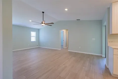4005 17th Avenue W Bradenton FL 34205