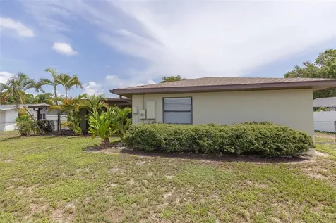 4005 17th Avenue W Bradenton FL 34205