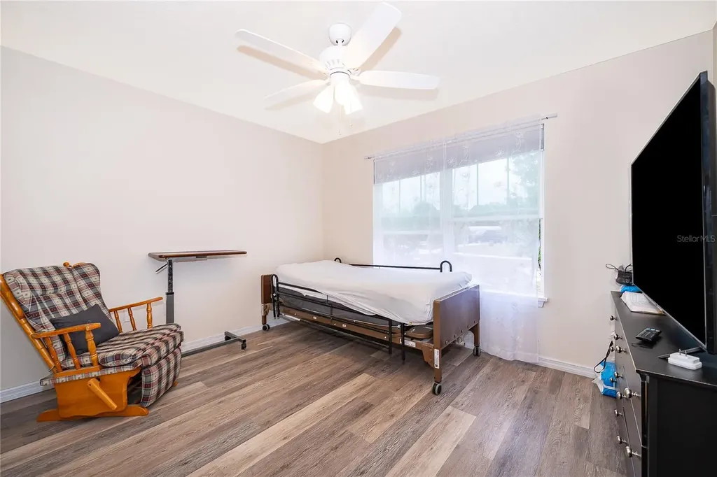 1360 Cottage Circle Tavares FL 32778