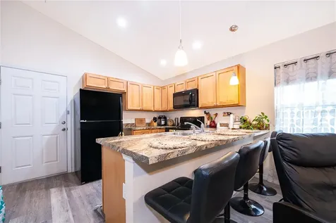 1360 Cottage Circle Tavares FL 32778