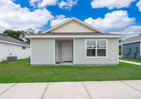1360 Cottage Circle Tavares FL 32778