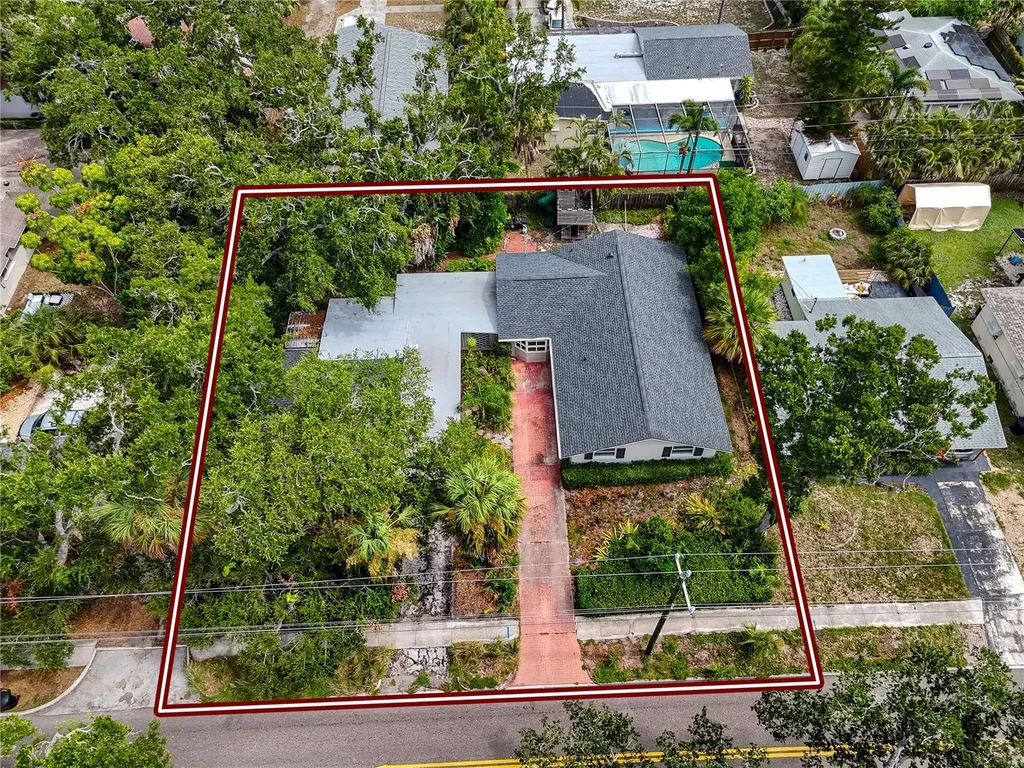 8161 22nd Avenue N St Petersburg FL 33710