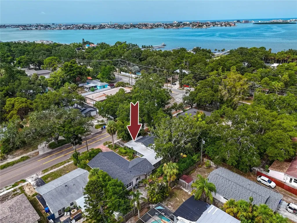 8161 22nd Avenue N St Petersburg FL 33710