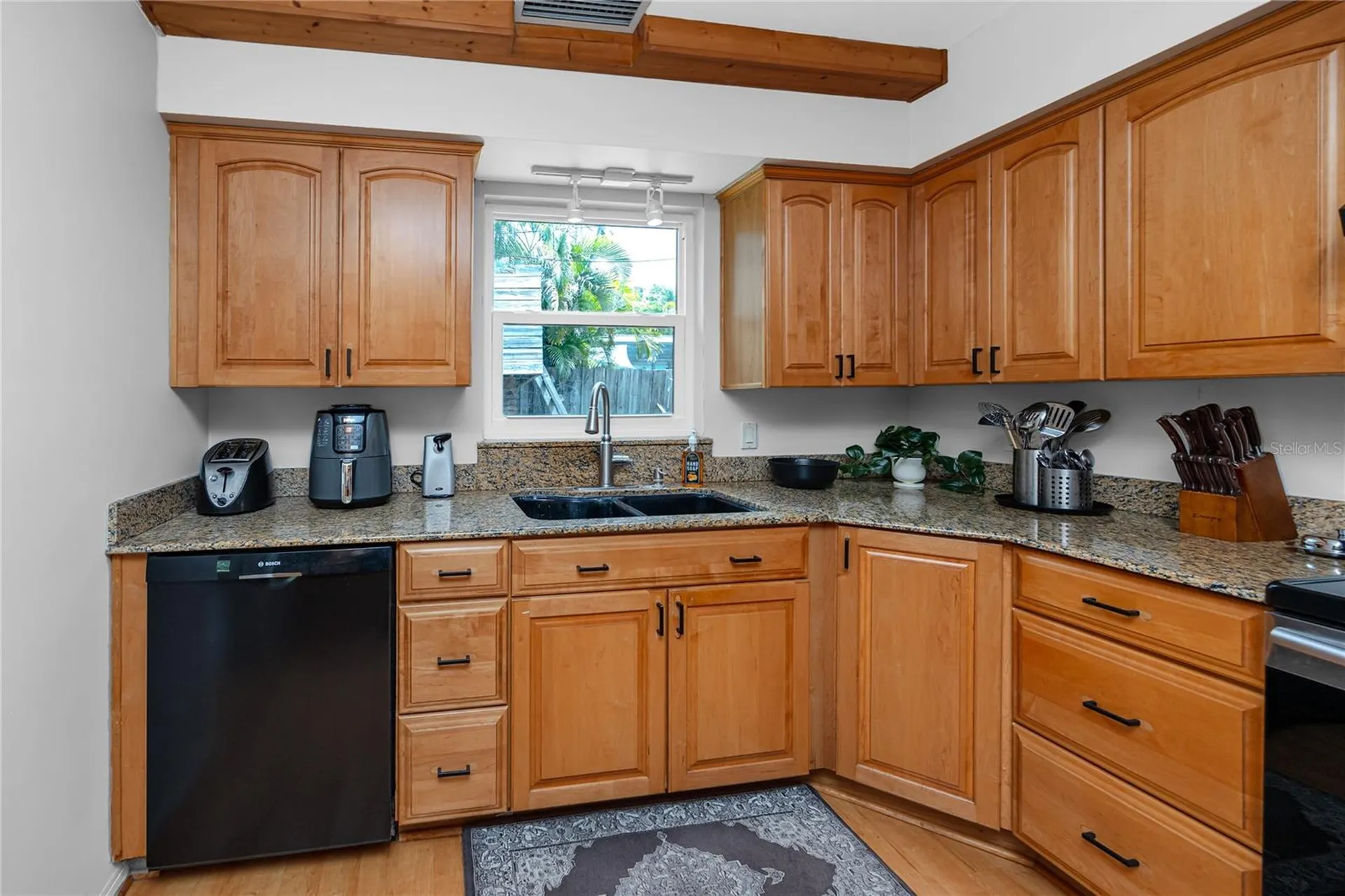 8161 22nd Avenue N St Petersburg FL 33710