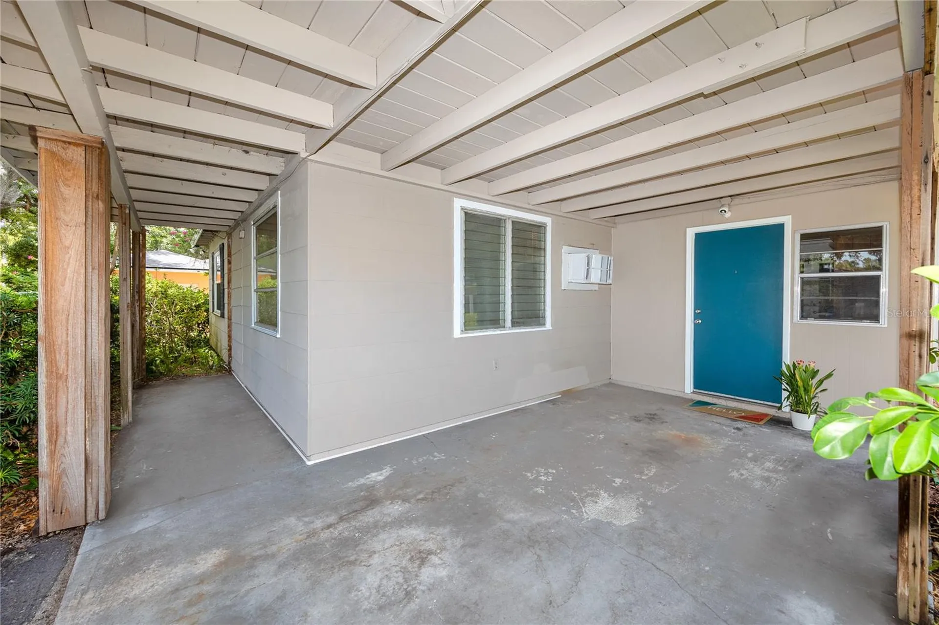 8161 22nd Avenue N St Petersburg FL 33710