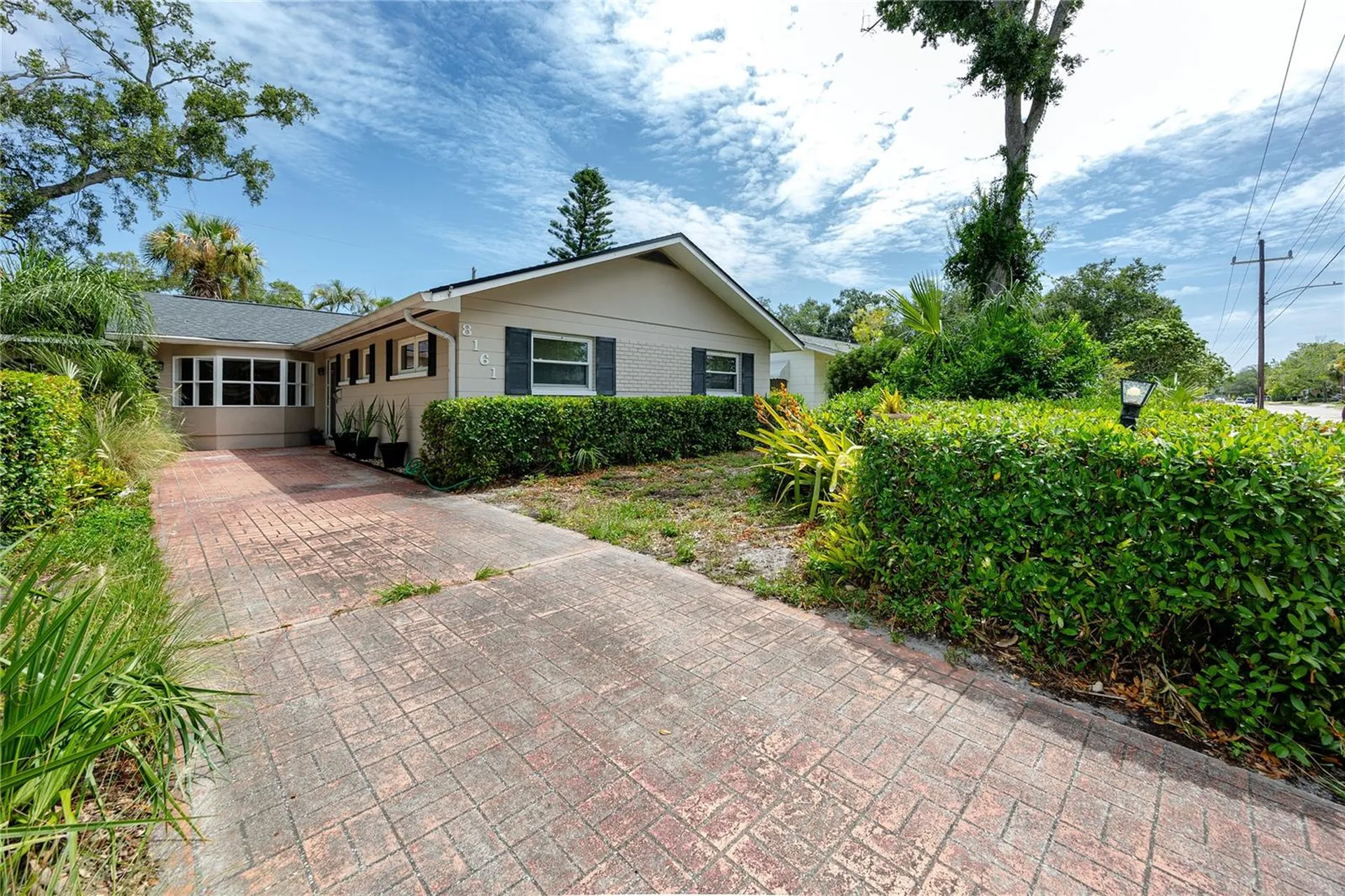 8161 22nd Avenue N St Petersburg FL 33710