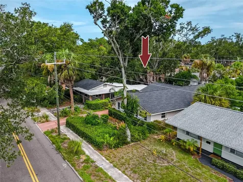 8161 22nd Avenue N St Petersburg FL 33710