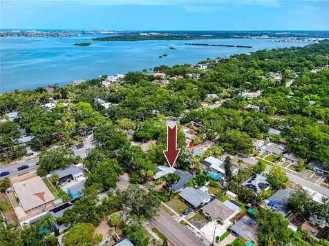8161 22nd Avenue N St Petersburg FL 33710