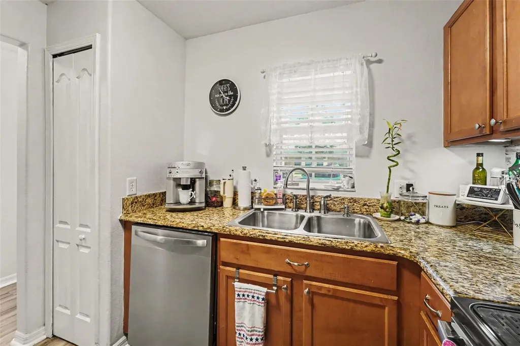 6255 Timberly Lane Zephyrhills FL 33542