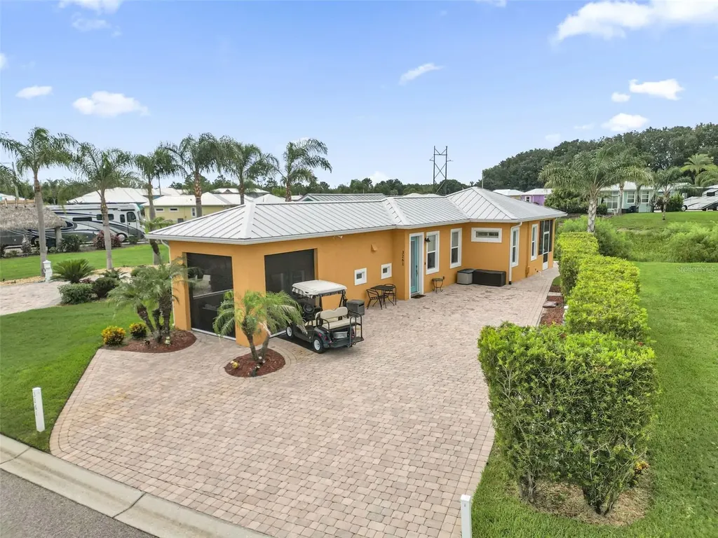 3261 Fish Hawk Drive Polk City FL 33868