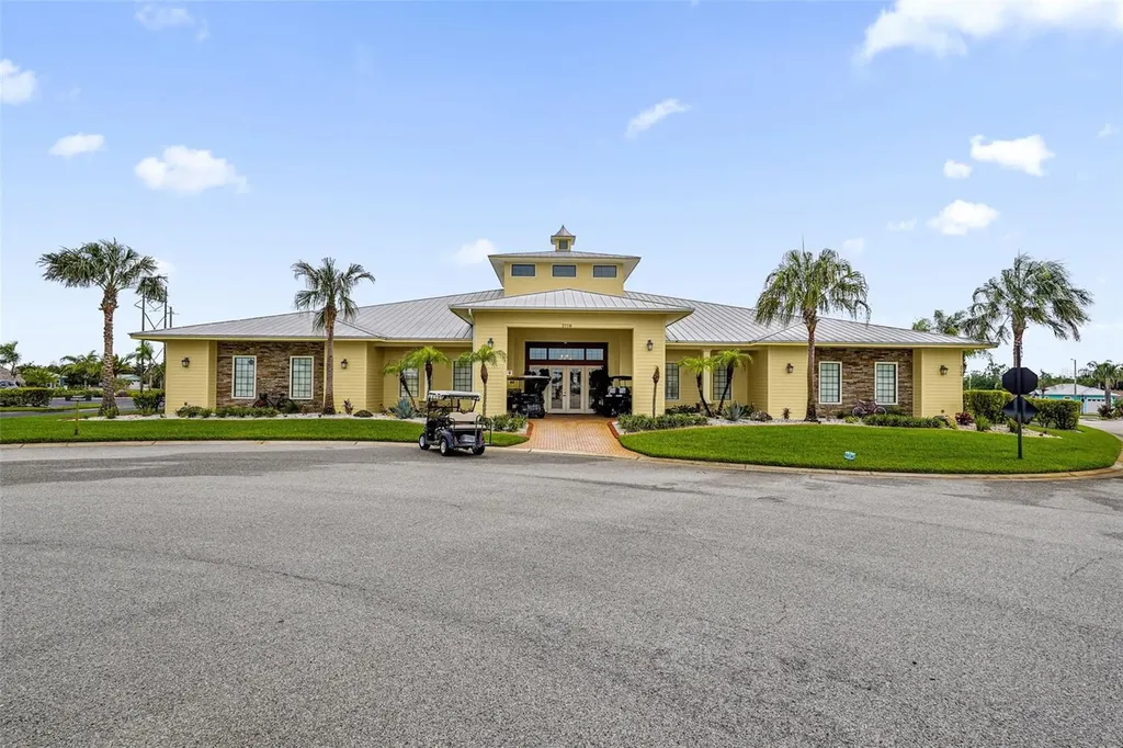 3261 Fish Hawk Drive Polk City FL 33868