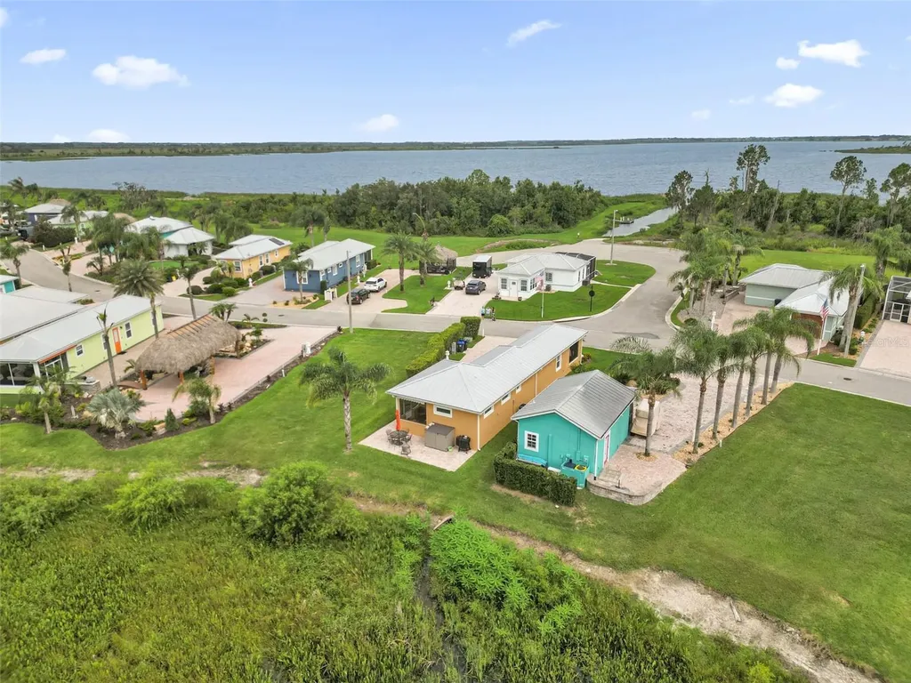 3261 Fish Hawk Drive Polk City FL 33868