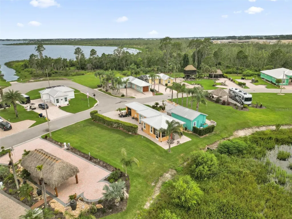 3261 Fish Hawk Drive Polk City FL 33868