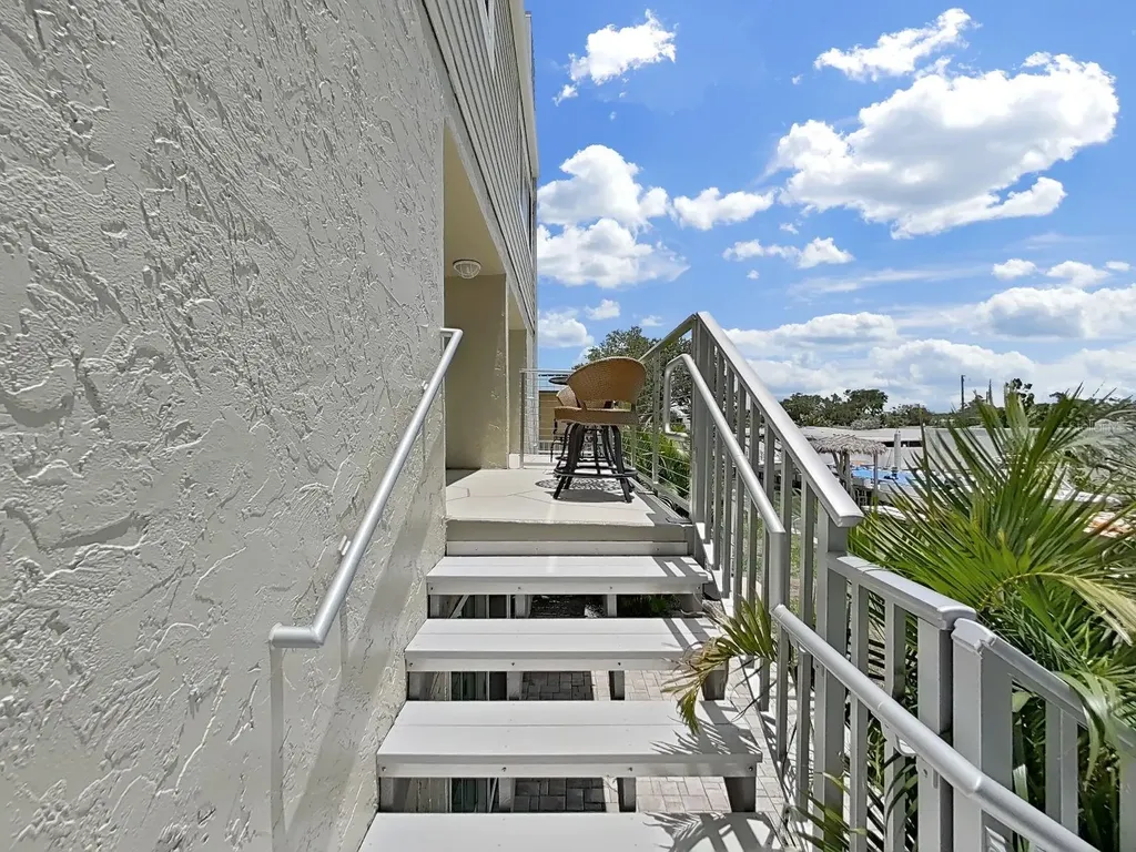 433 S Paula Drive Dunedin FL 34698