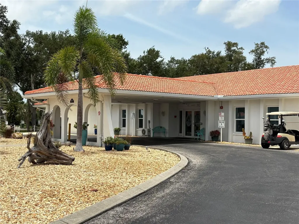 1612 S Elmwood Drive Bradenton FL 34208