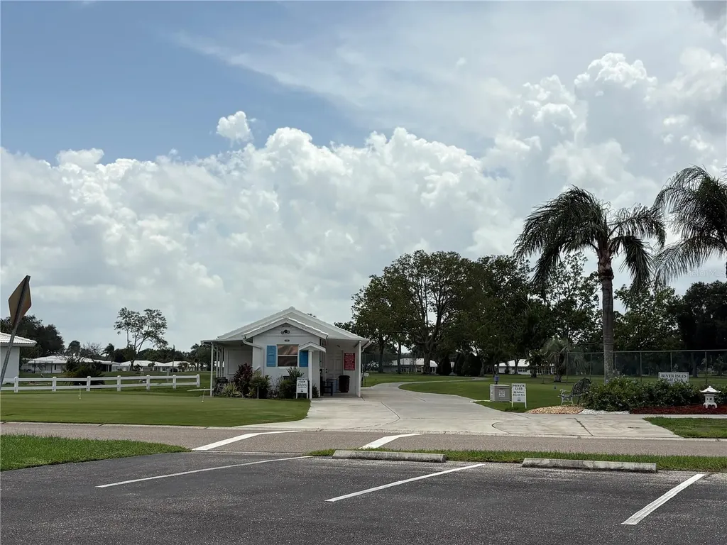 1612 S Elmwood Drive Bradenton FL 34208