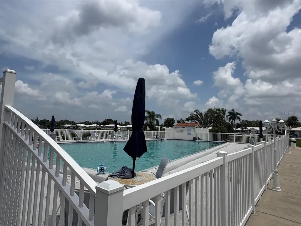1612 S Elmwood Drive Bradenton FL 34208