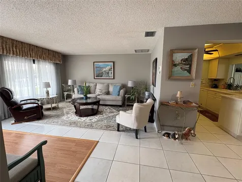 1612 S Elmwood Drive Bradenton FL 34208