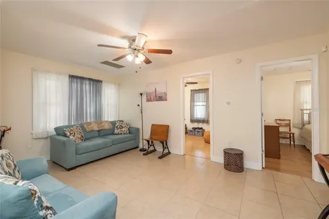 2869 30th Avenue N St Petersburg FL 33713