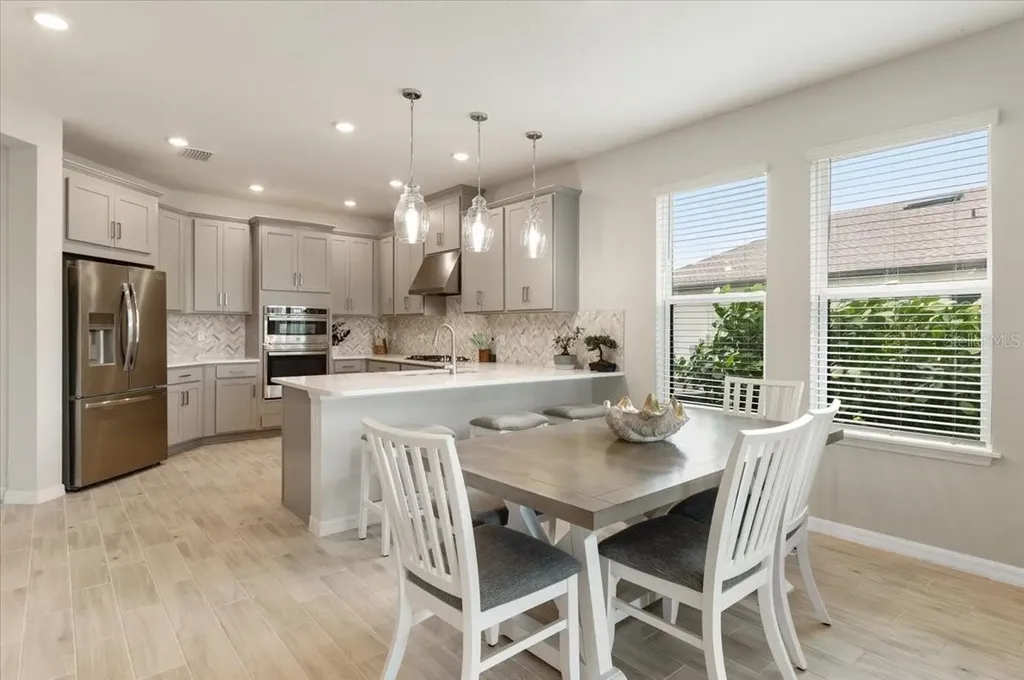 9016 Tequila Sunrise Drive Sarasota FL 34241