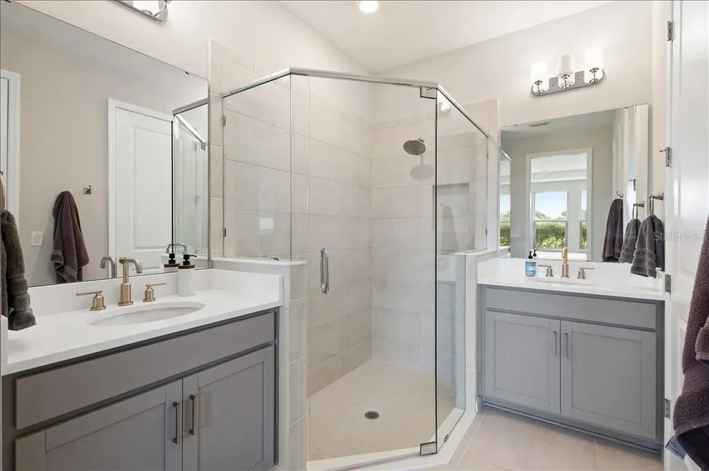 9016 Tequila Sunrise Drive Sarasota FL 34241