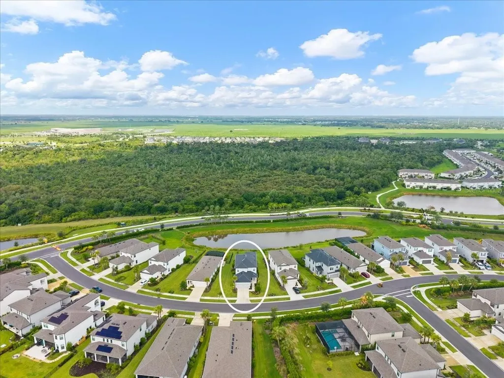 9016 Tequila Sunrise Drive Sarasota FL 34241