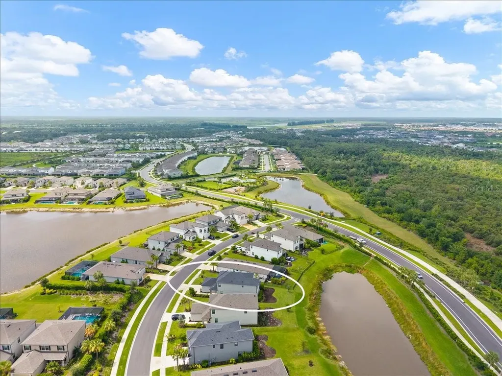 9016 Tequila Sunrise Drive Sarasota FL 34241