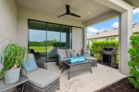 9016 Tequila Sunrise Drive Sarasota FL 34241