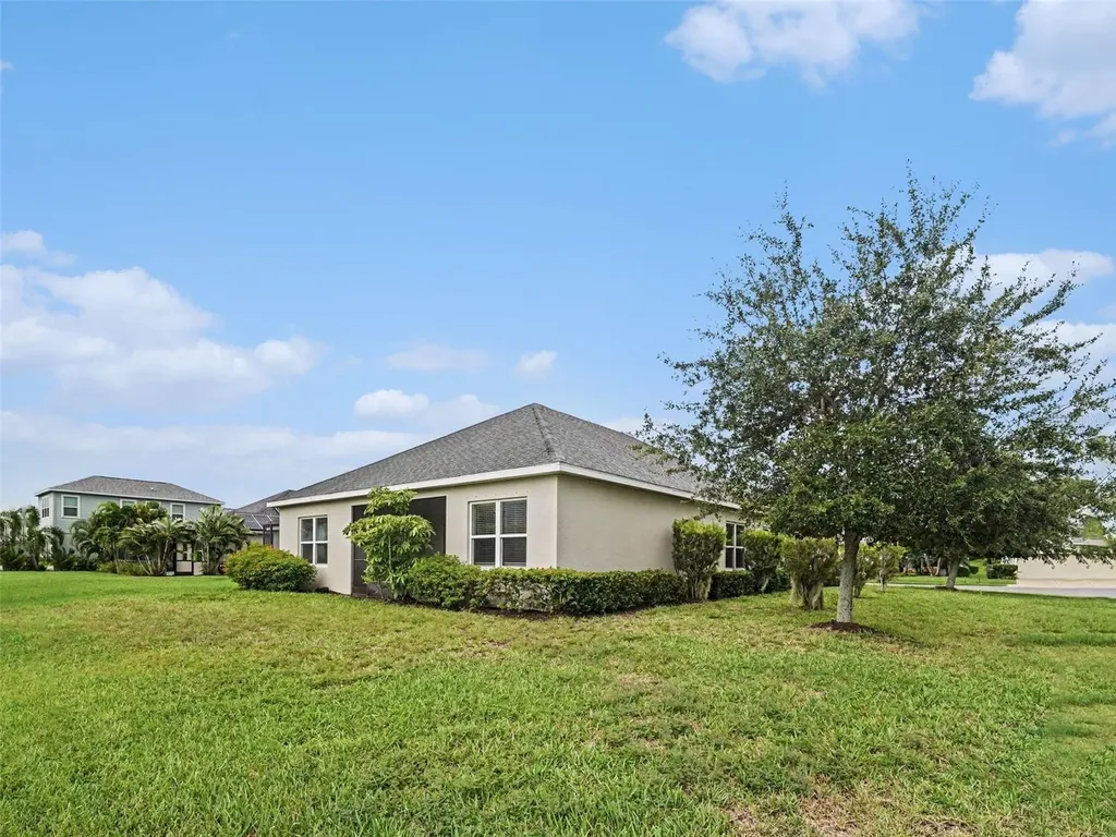 7521 Ridgelake Circle Bradenton FL 34203