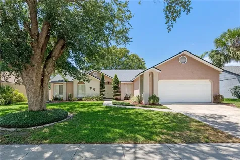 521 Lakeshore Circle Lake Mary FL 32746