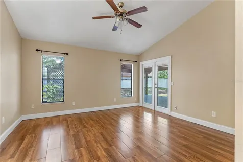 521 Lakeshore Circle Lake Mary FL 32746