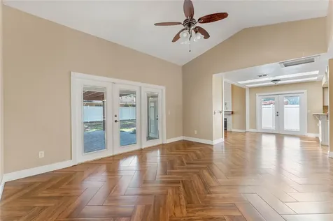 521 Lakeshore Circle Lake Mary FL 32746