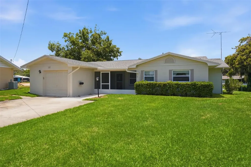 1631 Canal Court Tavares FL 32778
