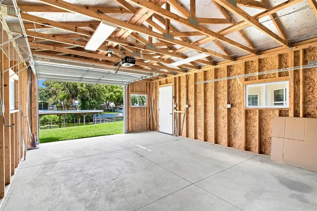 1631 Canal Court Tavares FL 32778