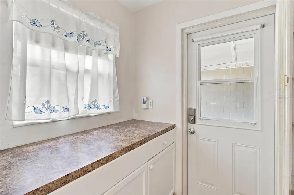 1631 Canal Court Tavares FL 32778