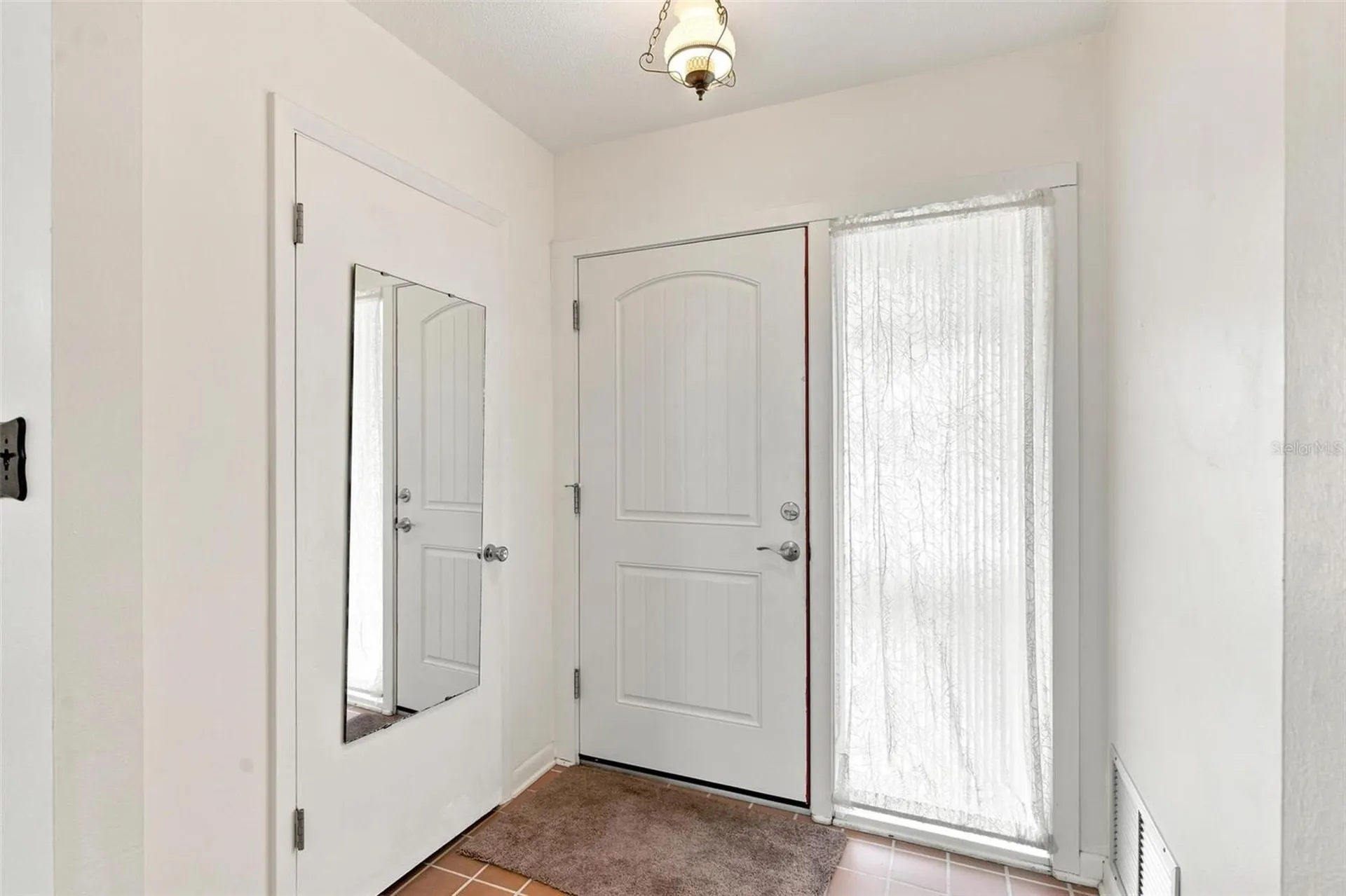 1631 Canal Court Tavares FL 32778